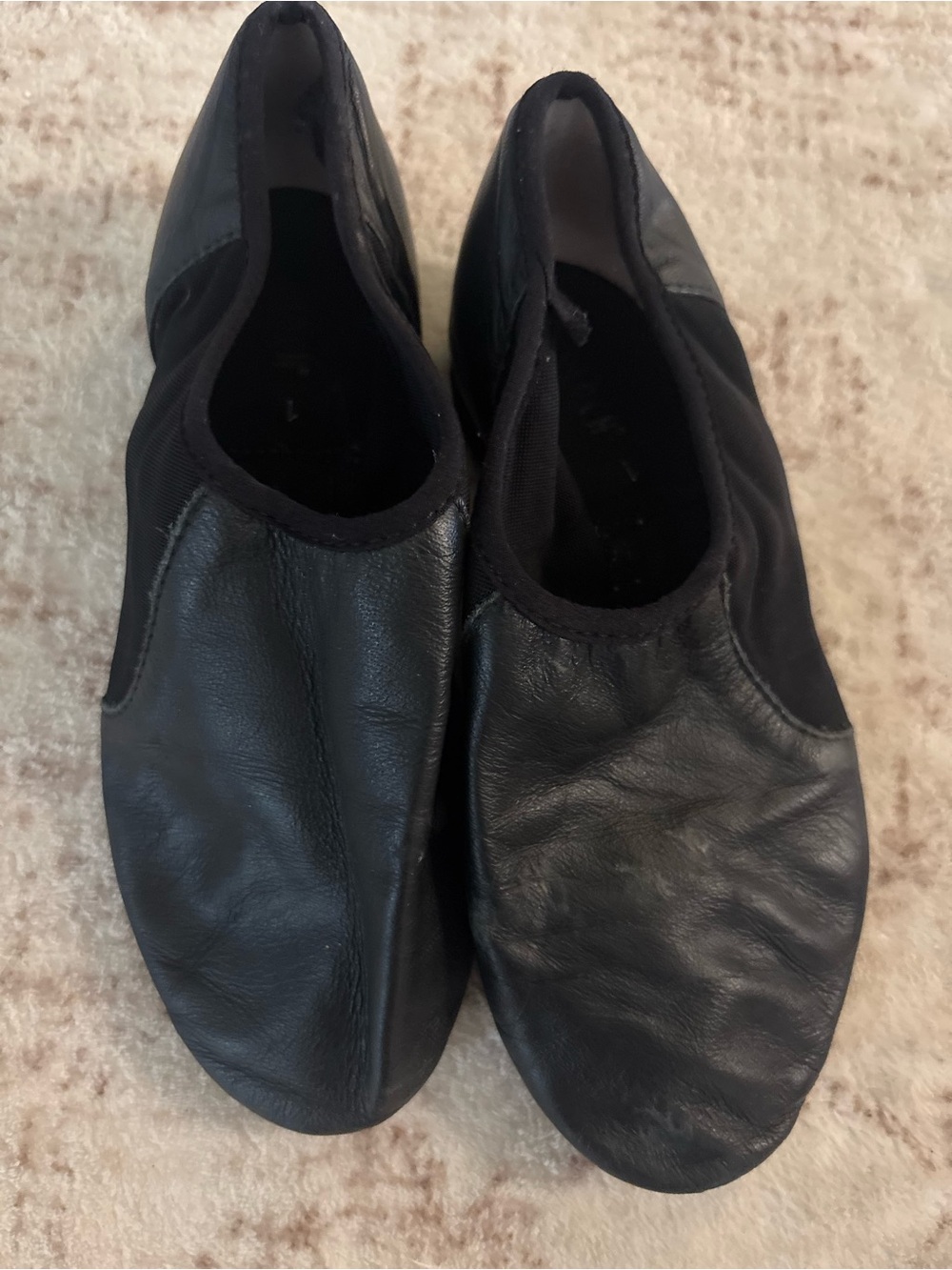 Girls Size 1 Bloch Leather Jazz Slip-On Dance/Practice Shoes